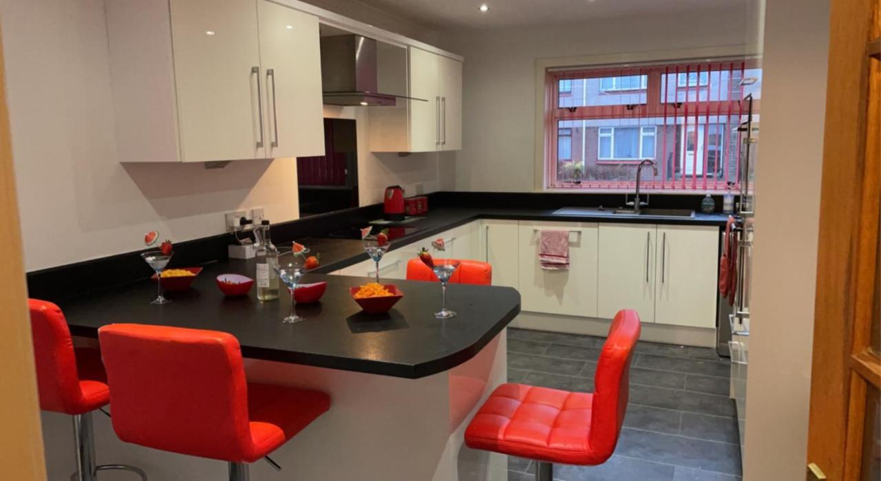 Wallace View - Holiday Home Stirling Bagian luar foto