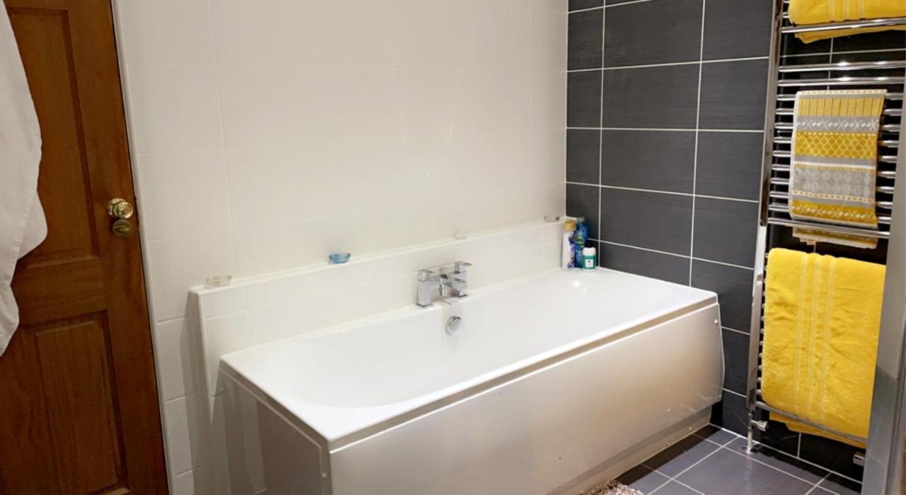 Wallace View - Holiday Home Stirling Bagian luar foto
